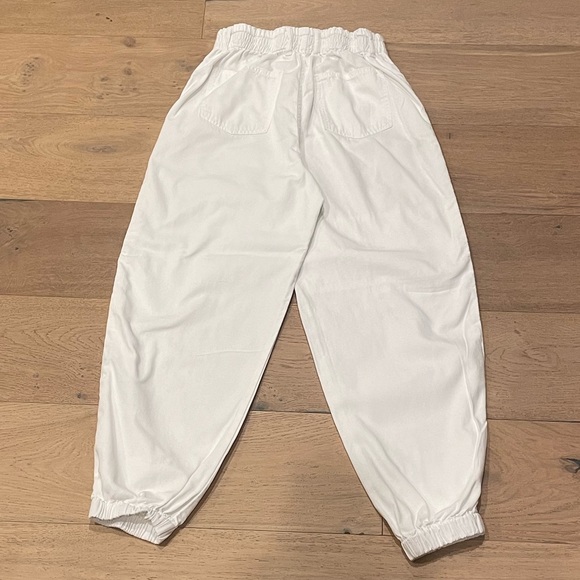 EUC Size 4 TOP SHOP white cargo pants - Picture 6 of 8